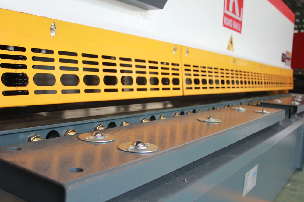 Shear Cutting Machine